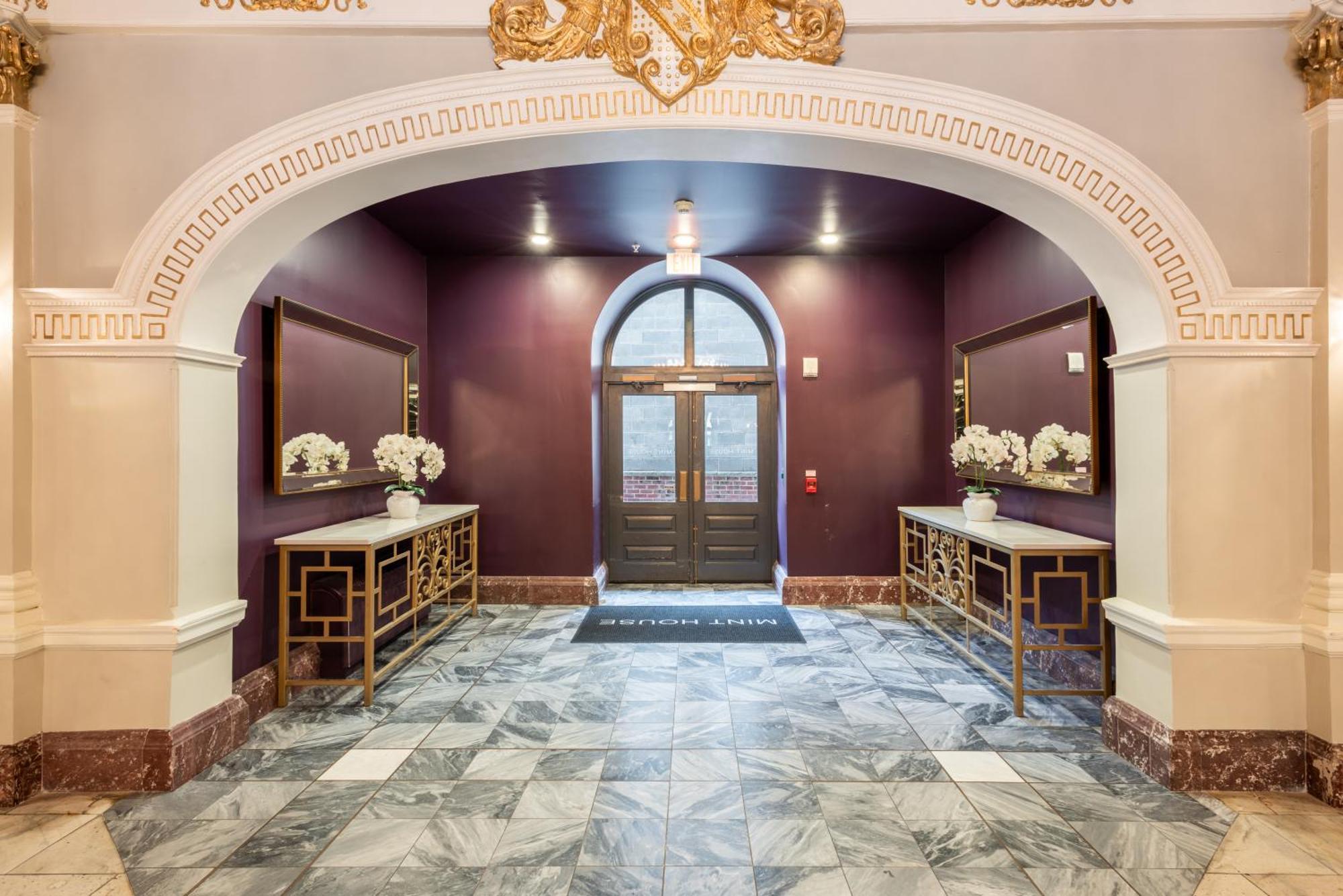 Mint House At The Divine Lorraine Hotel - 필라델피아 외부 사진